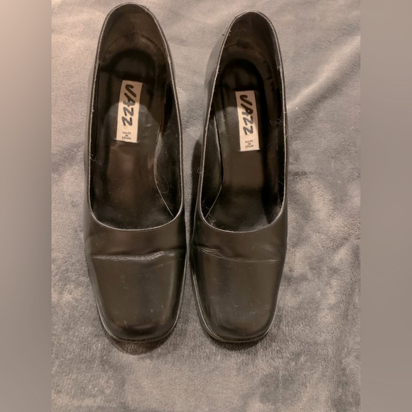 Jazz chunky Black Heels - Picture 2 of 4